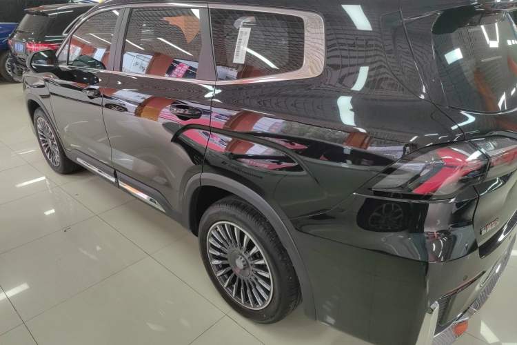Used Geely Auto Haoyue L 2025 2.0T DCT Luxury Edition Exterior 1