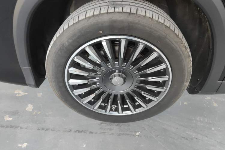 Used Geely Auto Haoyue L 2025 2.0T DCT Luxury Edition Exterior 7
