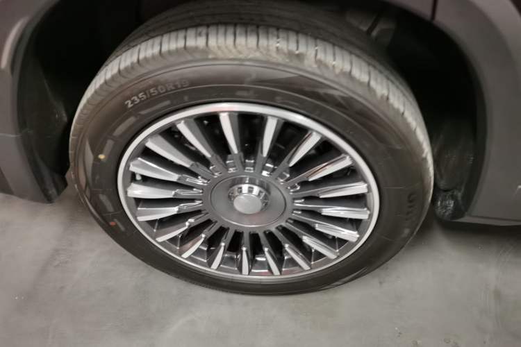 Used Geely Auto Haoyue L 2025 2.0T DCT Luxury Edition Exterior 8