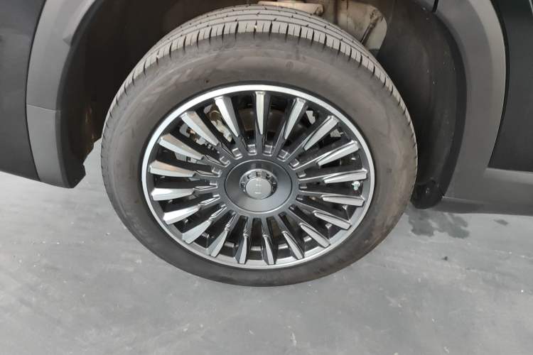 Used Geely Auto Haoyue L 2025 2.0T DCT Luxury Edition Exterior 8