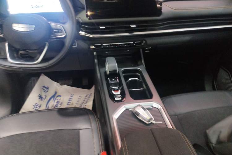 Used Geely Auto Haoyue L 2025 2.0T DCT Luxury Edition Gear Lever