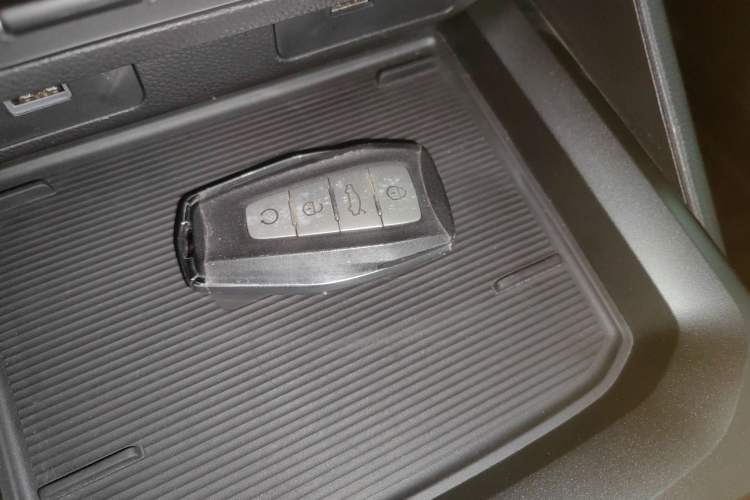 Used Geely Auto Haoyue L 2025 2.0T DCT Luxury Edition Interior 1