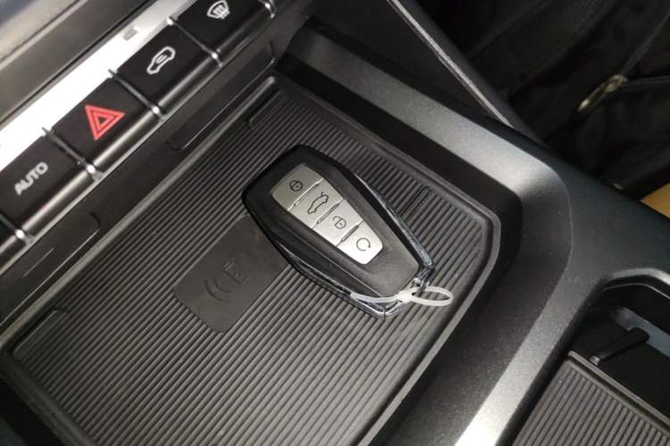 Used Geely Auto Haoyue L 2025 2.0T DCT Luxury Edition Interior 1