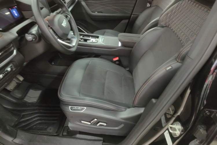 Used Geely Auto Haoyue L 2025 2.0T DCT Luxury Edition Left Front Seat