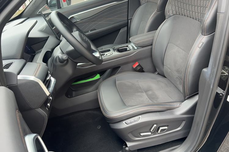 Used Geely Auto Haoyue L 2025 2.0T DCT Luxury Edition Left Front Seat