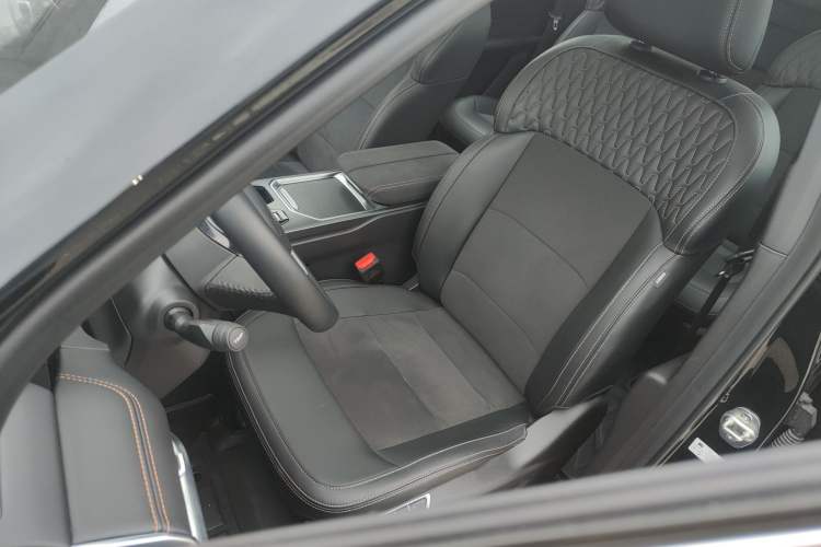 Used Geely Auto Haoyue L 2025 2.0T DCT Luxury Edition Left Front Seat