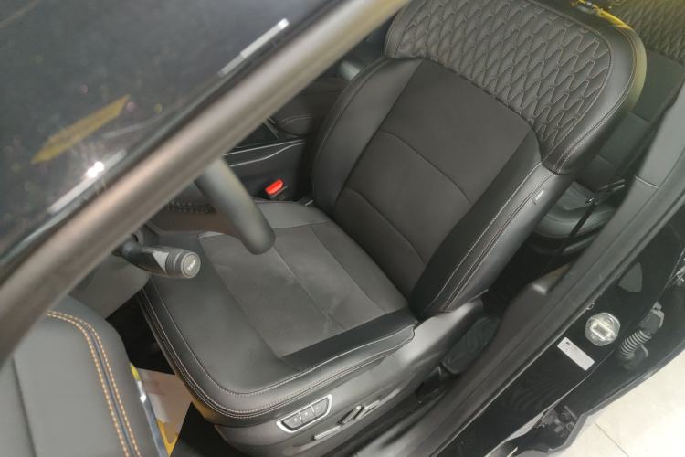 Used Geely Auto Haoyue L 2025 2.0T DCT Luxury Edition Left Front Seat