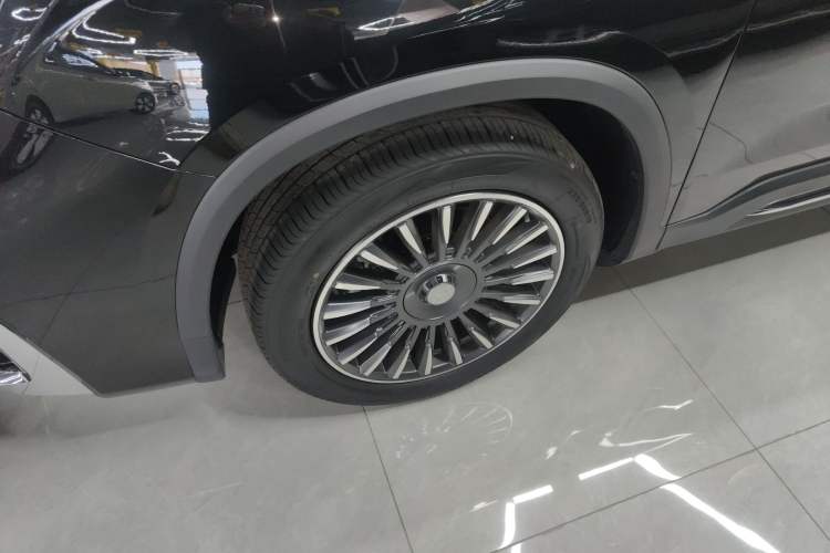 Used Geely Auto Haoyue L 2025 2.0T DCT Luxury Edition Left Front Wheel Hub