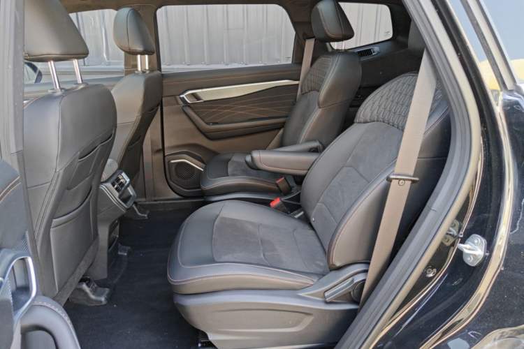 Used Geely Auto Haoyue L 2025 2.0T DCT Luxury Edition Left Rear Seat
