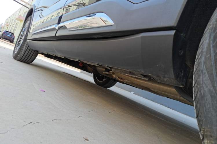 Used Geely Auto Haoyue L 2025 2.0T DCT Luxury Edition Left Side Sill