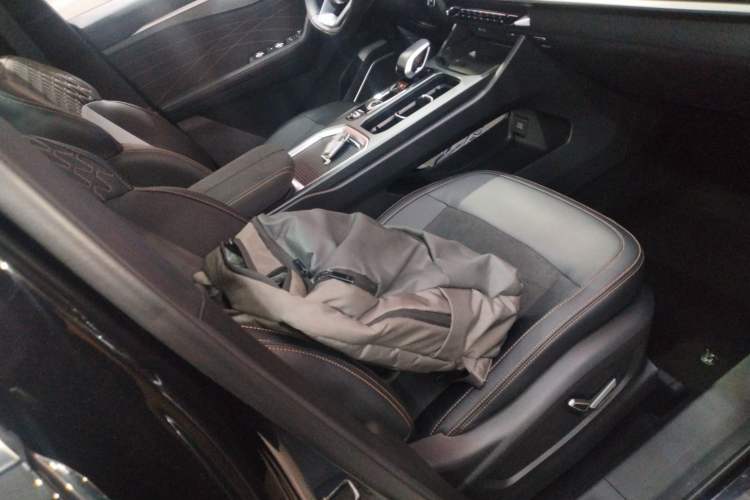 Used Geely Auto Haoyue L 2025 2.0T DCT Luxury Edition Right Front Seat
