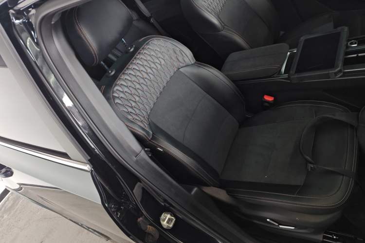 Used Geely Auto Haoyue L 2025 2.0T DCT Luxury Edition Right Front Seat