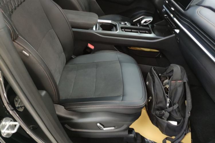 Used Geely Auto Haoyue L 2025 2.0T DCT Luxury Edition Right Front Seat