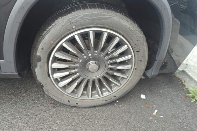 Used Geely Auto Haoyue L 2025 2.0T DCT Luxury Edition Right Front Wheel Hub