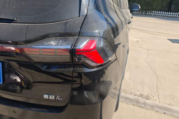 Used Geely Auto Haoyue L 2025 2.0T DCT Luxury Edition Right Rear Taillight
