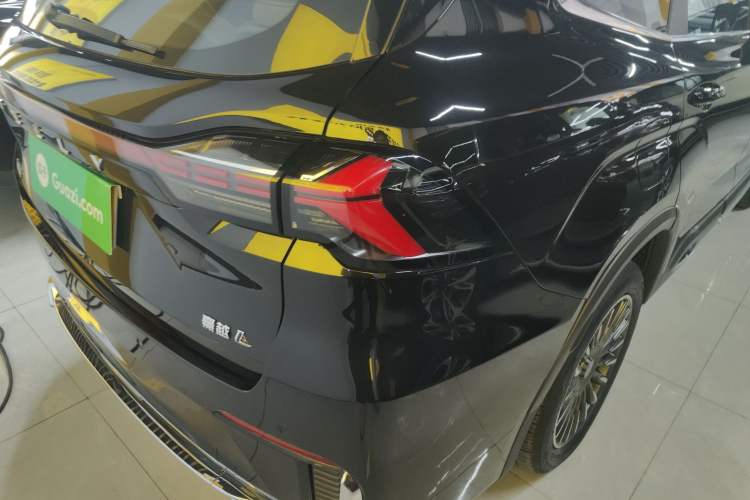 Used Geely Auto Haoyue L 2025 2.0T DCT Luxury Edition Right Rear Taillight