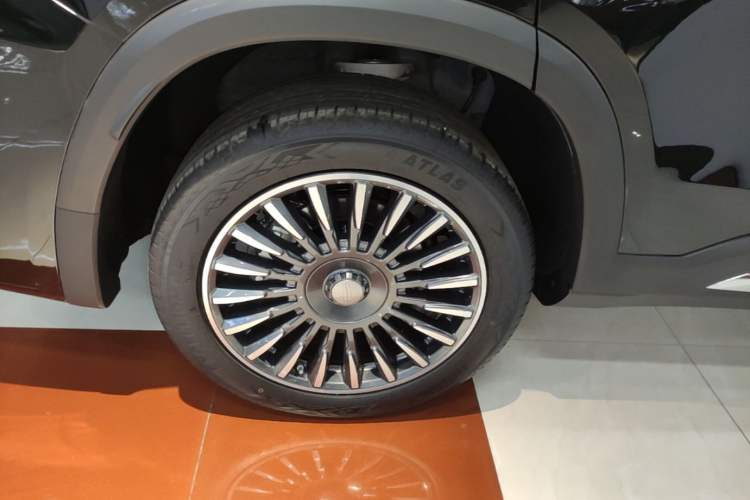 Used Geely Auto Haoyue L 2025 2.0T DCT Luxury Edition Right Rear Wheel Hub