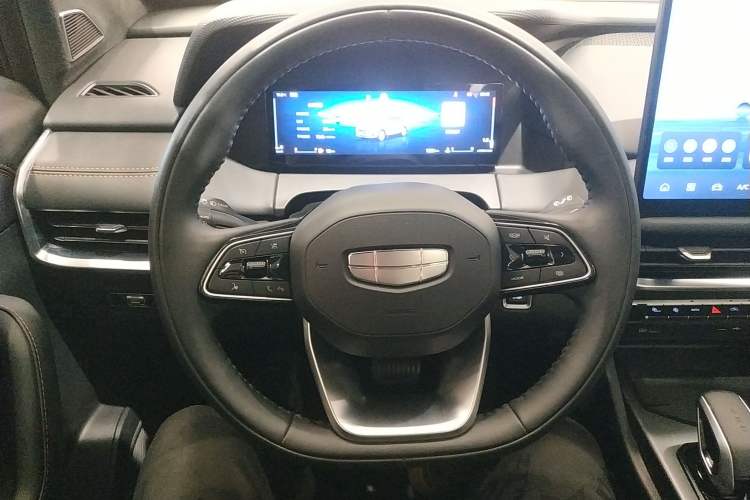 Used Geely Auto Haoyue L 2025 2.0T DCT Luxury Edition Steering Wheel