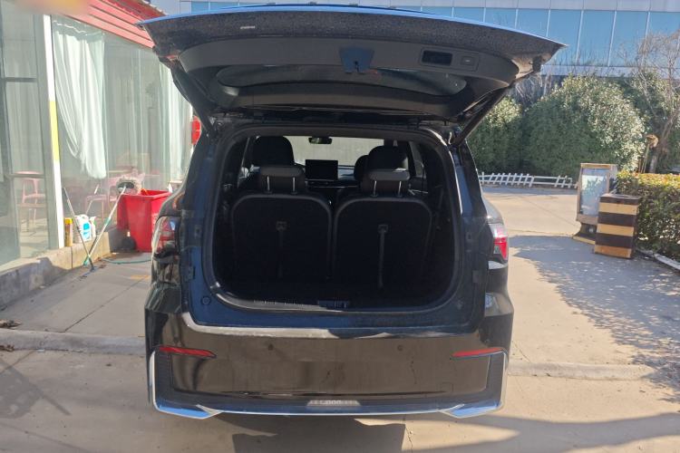 Used Geely Auto Haoyue L 2025 2.0T DCT Luxury Edition Trunk