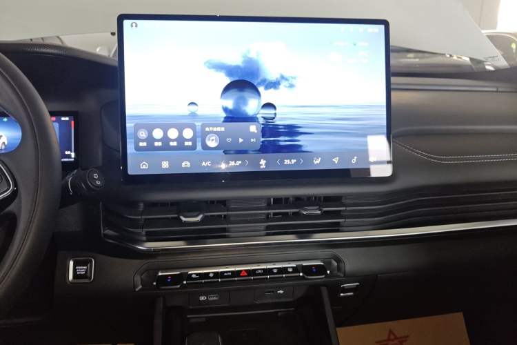 Used Geely Auto Haoyue L 2025 2.0T DCT Luxury Edition Audio And AC Panel
