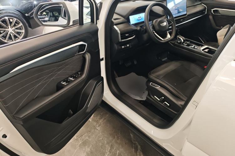 Used Geely Auto Haoyue L 2025 2.0T DCT Luxury Edition Driver Seat