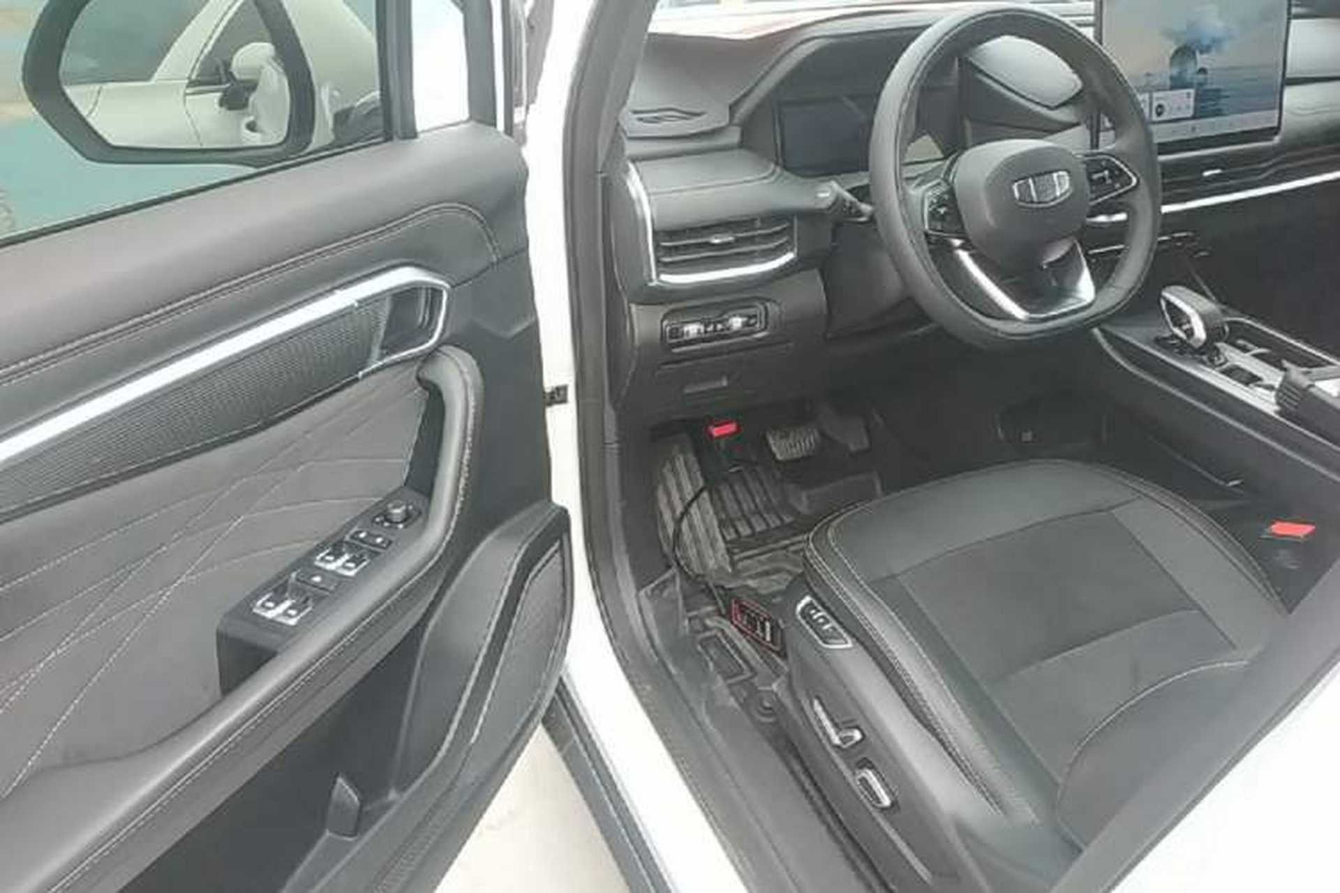 Used Geely Auto Haoyue L 2025 2.0T DCT Luxury Edition Driver Seat