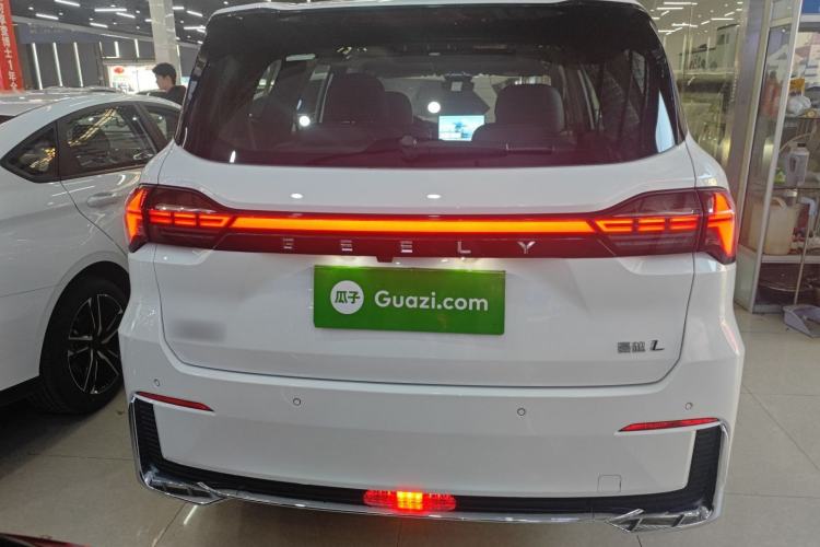 Used Geely Auto Haoyue L 2025 2.0T DCT Luxury Edition Exterior 4