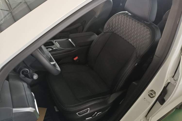 Used Geely Auto Haoyue L 2025 2.0T DCT Luxury Edition Left Front Seat