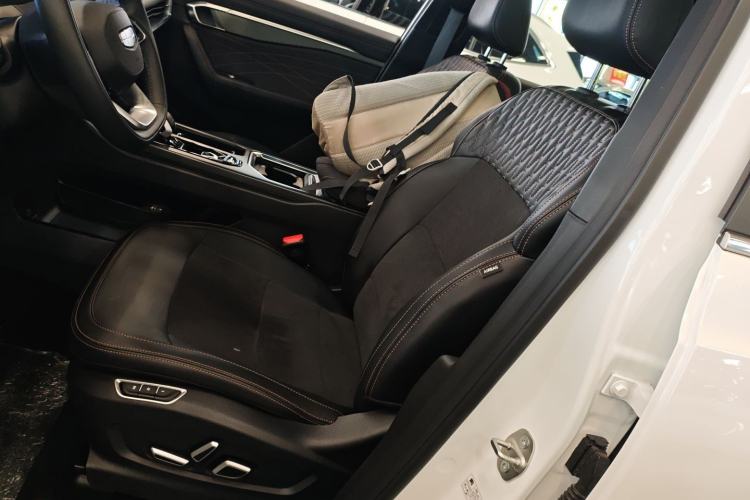 Used Geely Auto Haoyue L 2025 2.0T DCT Luxury Edition Left Front Seat