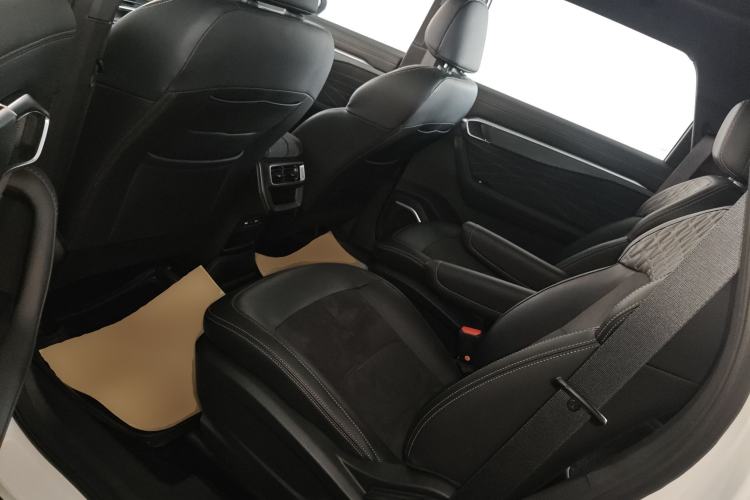 Used Geely Auto Haoyue L 2025 2.0T DCT Luxury Edition Left Rear Seat