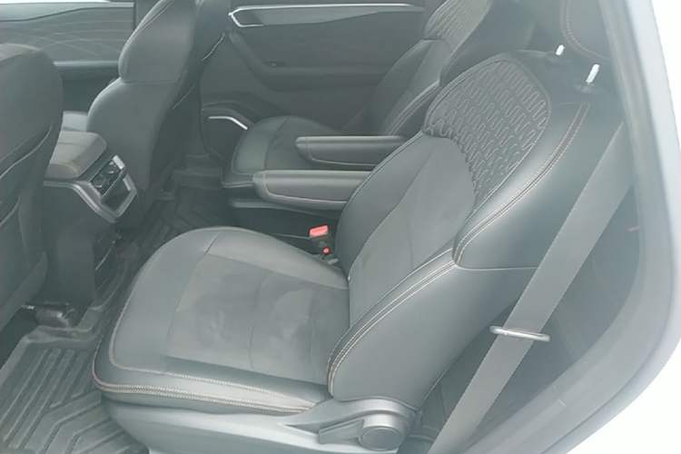 Used Geely Auto Haoyue L 2025 2.0T DCT Luxury Edition Left Rear Seat