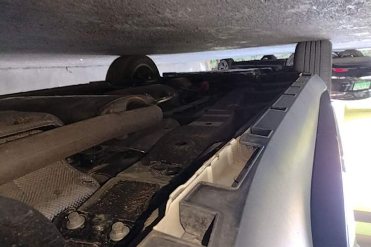 Used Geely Auto Haoyue L 2025 2.0T DCT Luxury Edition Left Side Sill