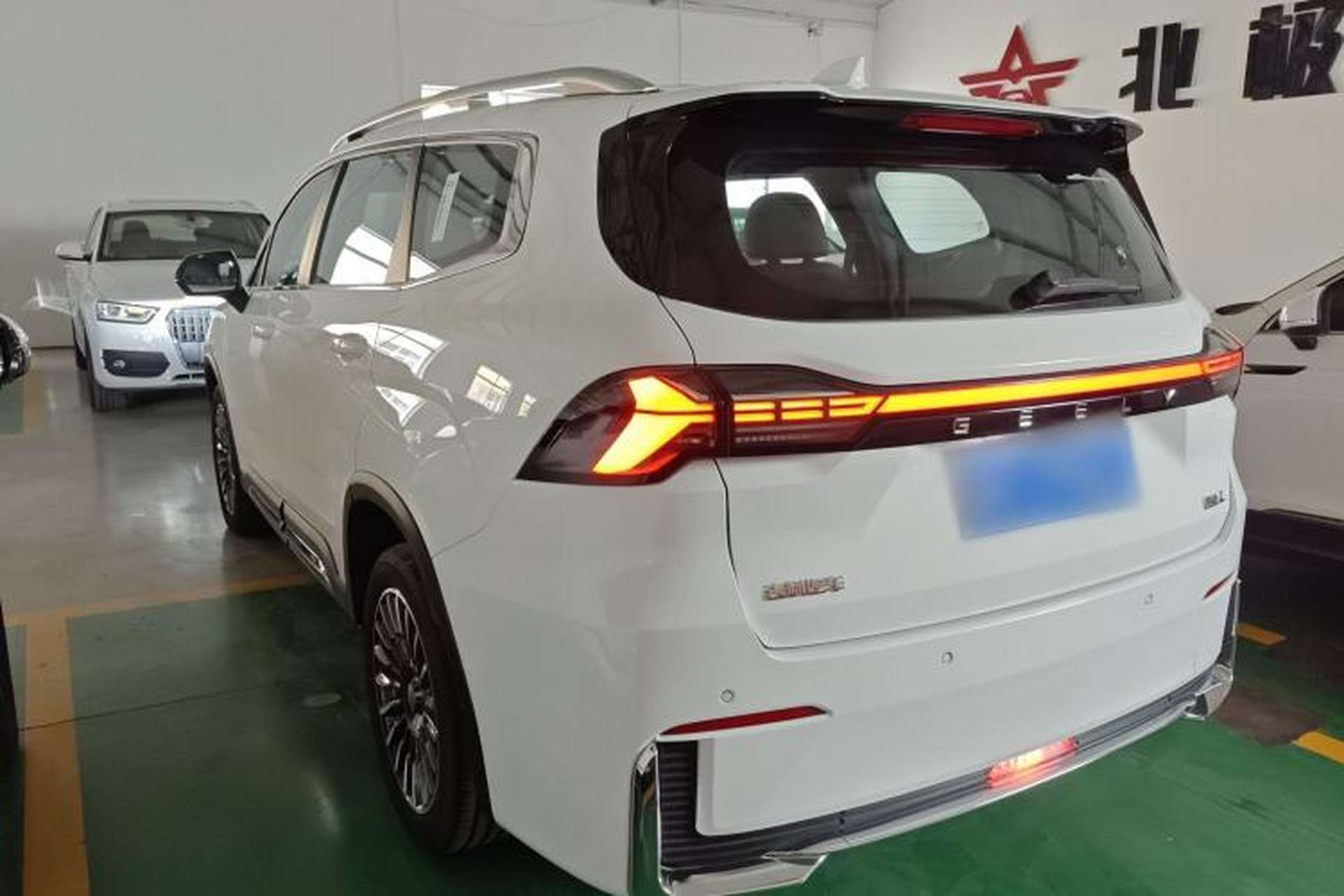 Used Geely Auto Haoyue L 2025 2.0T DCT Luxury Edition Rear Left 45 Deg