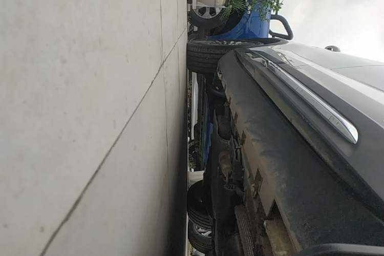 Used Geely Auto Haoyue L 2025 2.0T DCT Luxury Edition Right Side Sill