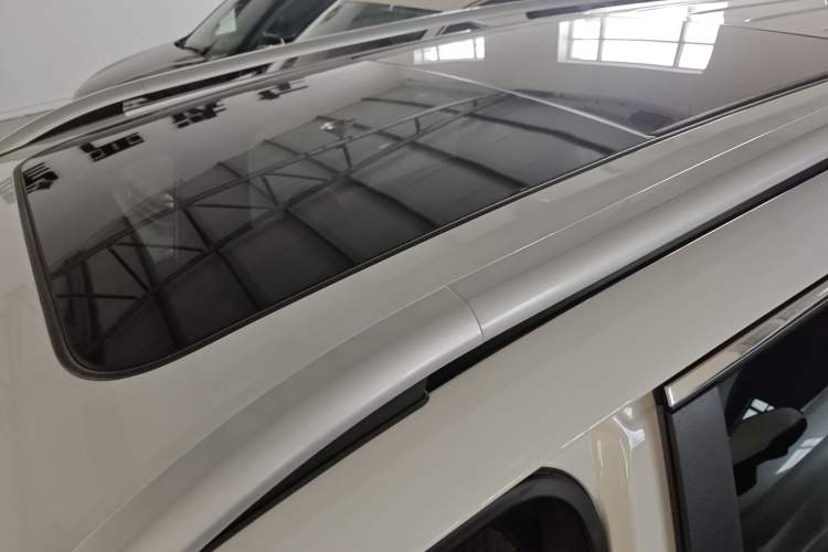 Used Geely Auto Haoyue L 2025 2.0T DCT Luxury Edition Roof