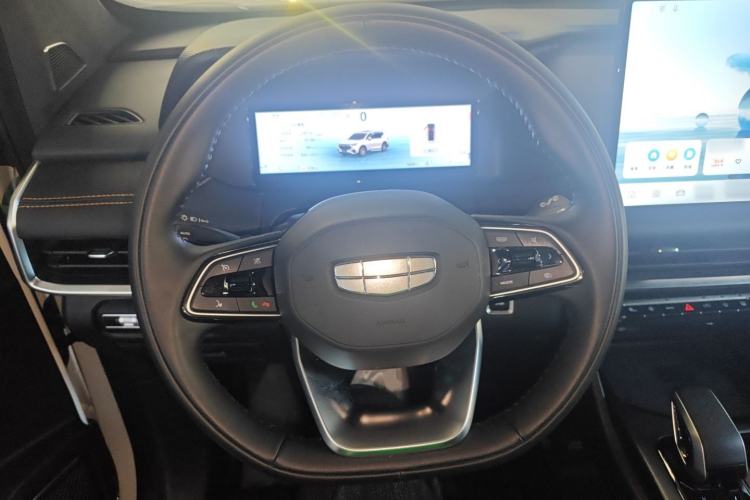 Used Geely Auto Haoyue L 2025 2.0T DCT Luxury Edition Steering Wheel