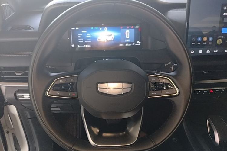 Used Geely Auto Haoyue L 2025 2.0T DCT Luxury Edition Steering Wheel