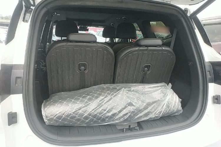 Used Geely Auto Haoyue L 2025 2.0T DCT Luxury Edition Trunk