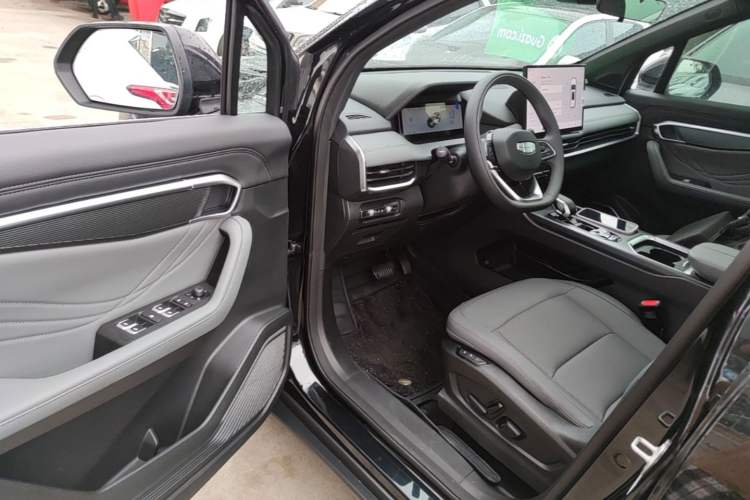 Used Geely Auto Haoyue L 2026 Model 2.0TD DCT Bliss 7-Seater Driver Seat