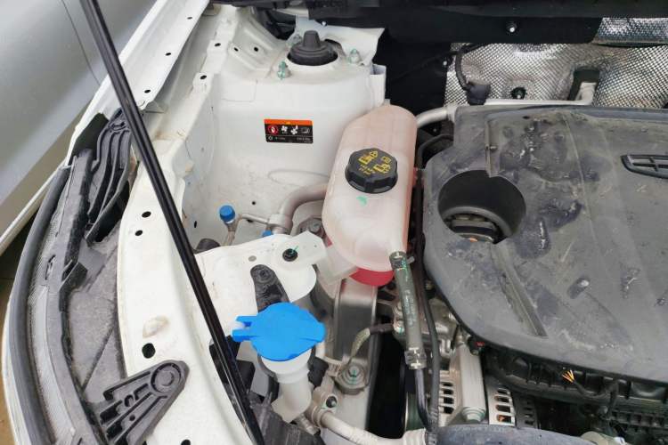 Used Geely Auto Haoyue PRO 2024 1.5T DCT Zongheng+ Engine Bay Right