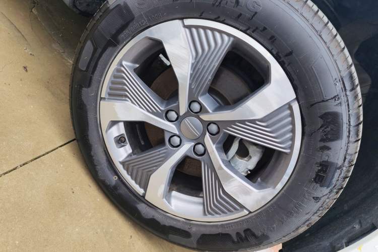 Used Geely Auto Haoyue PRO 2024 1.5T DCT Zongheng+ Right Front Wheel Hub