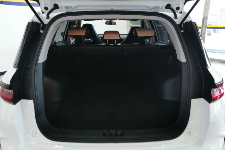 Used Geely Auto Haoyue PRO 2024 1.5T DCT Zongheng+ Trunk