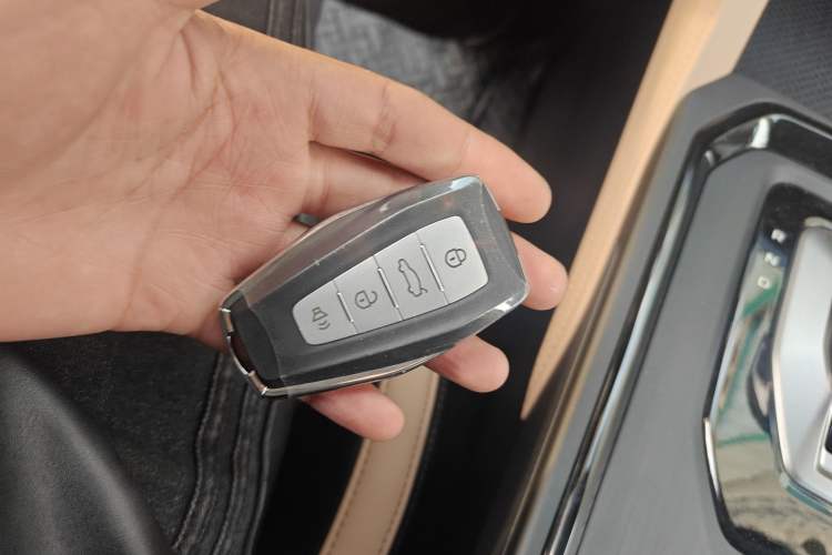 Used Geely Auto Haoyue PRO 2024 1.5T DCT Zongheng+ Vehicle Key