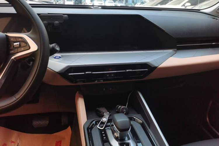 Used Geely Auto Haoyue PRO 2024 1.5T DCT Zongheng+ Audio And AC Panel