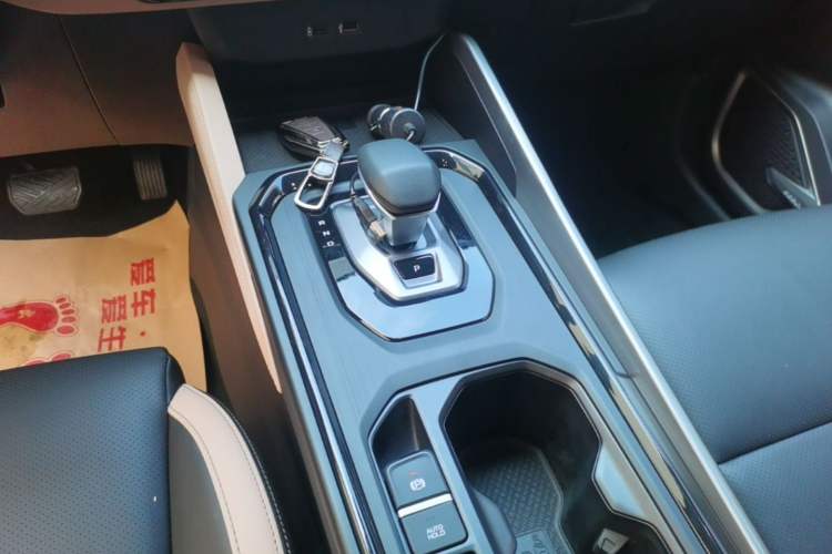 Used Geely Auto Haoyue PRO 2024 1.5T DCT Zongheng+ Gear Lever