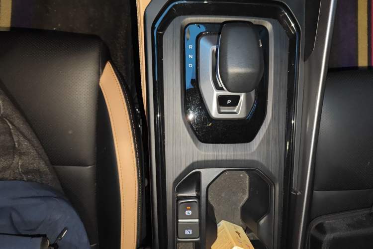 Used Geely Auto Haoyue PRO 2024 1.5T DCT Zongheng+ Gear Lever