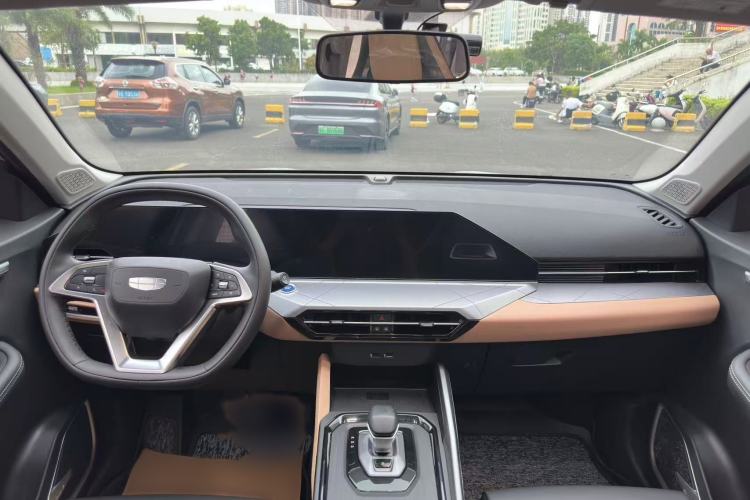 Used Geely Auto Haoyue PRO 2024 1.5T DCT Zongheng+ Interior 1