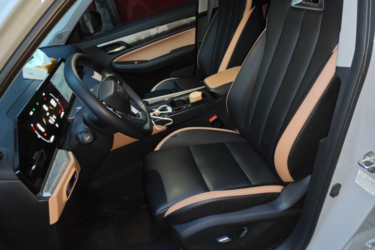 Used Geely Auto Haoyue PRO 2024 1.5T DCT Zongheng+ Left Front Seat