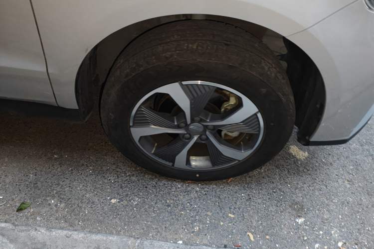 Used Geely Auto Haoyue PRO 2024 1.5T DCT Zongheng+ Right Front Wheel Hub