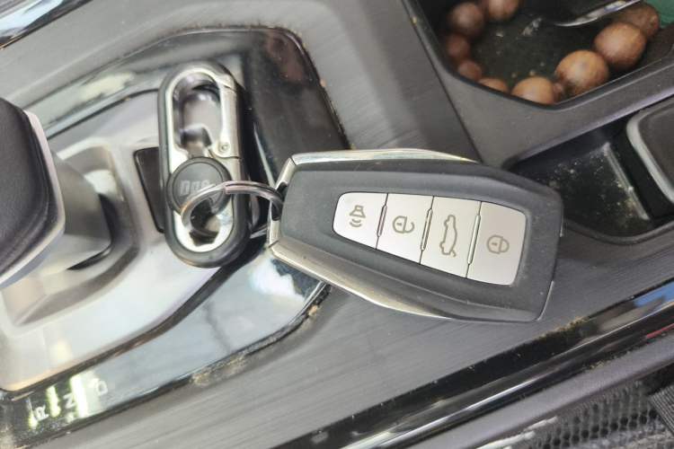 Used Geely Auto Haoyue PRO 2024 1.5T DCT Zongheng+ Vehicle Key